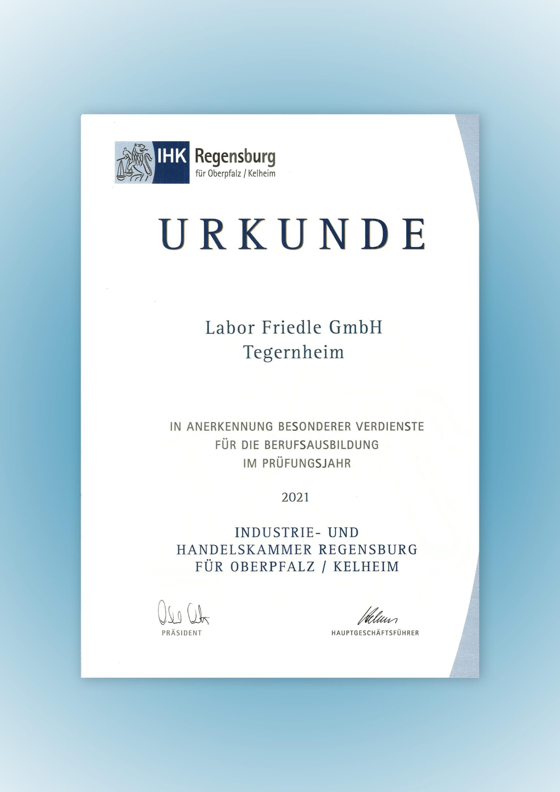 Urkunde Ausbildung IHK-A4-klein-schatten